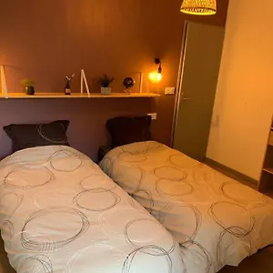  Hébergement de vacances Maison Avec Cour Privative France